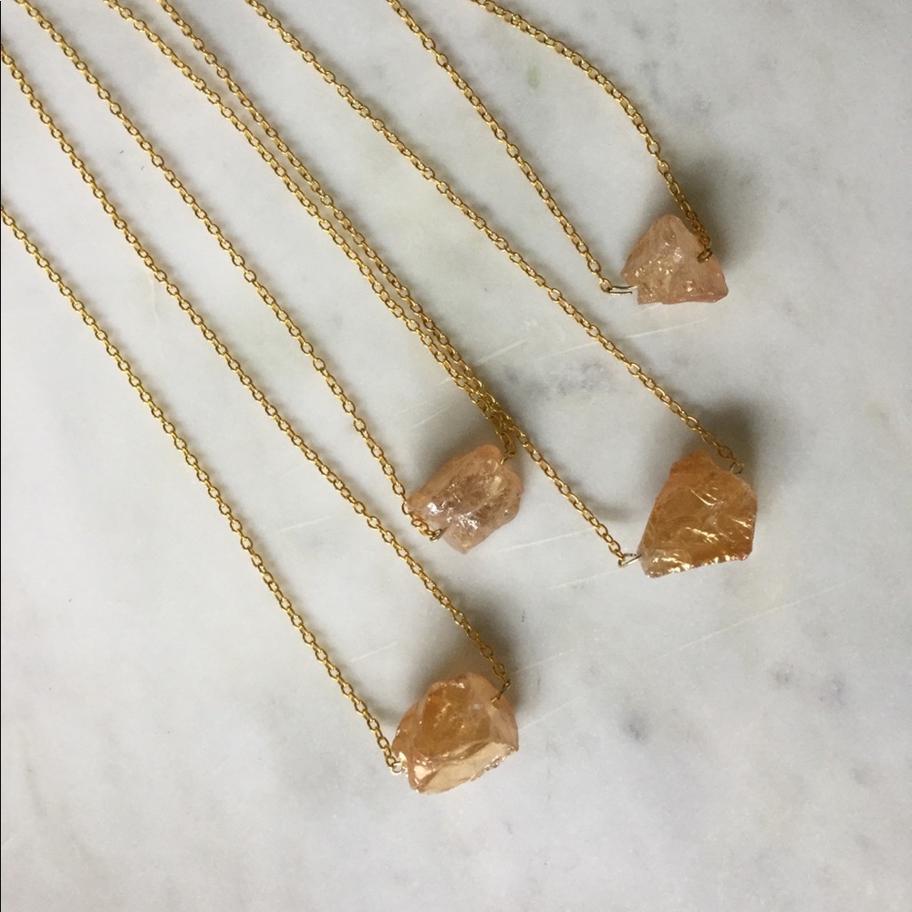 🎉HP🎉 Champagne Luster Quartz Necklace - Picture 3 of 3